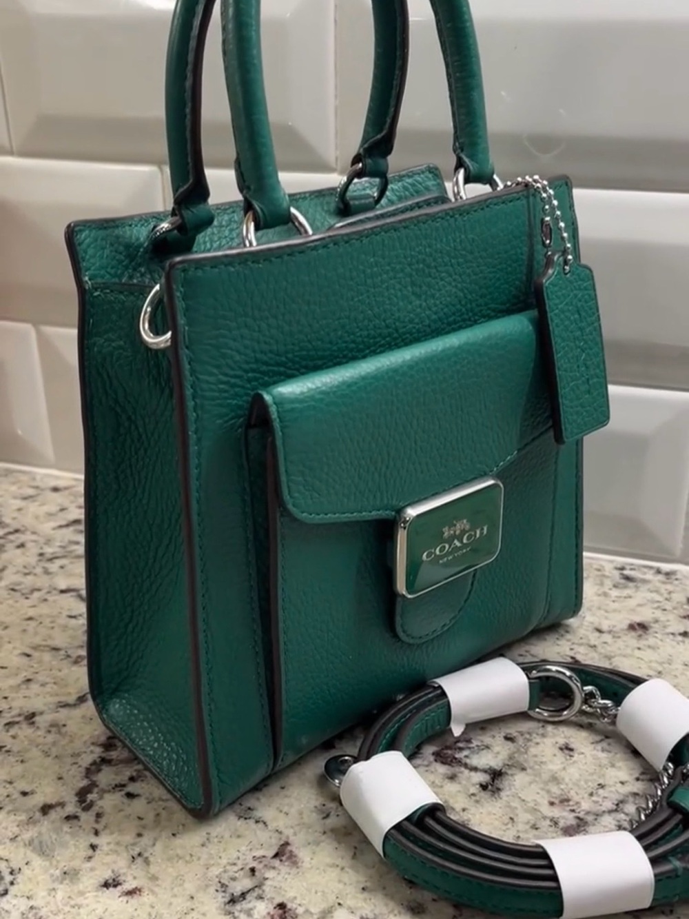 Coach Mini Pepper Crossbody Bag EUC - Picture 2 of 15